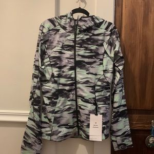 Lululemon windbreaker